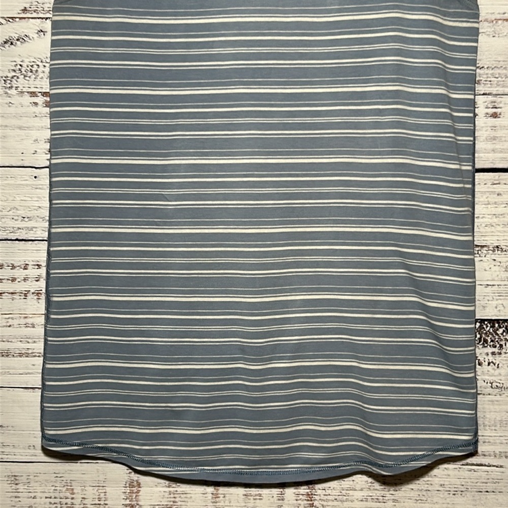 Lululemon All Tied Up Tank
Cut Back Stripe Tempest Blue White 6 - Picture 10 of 16